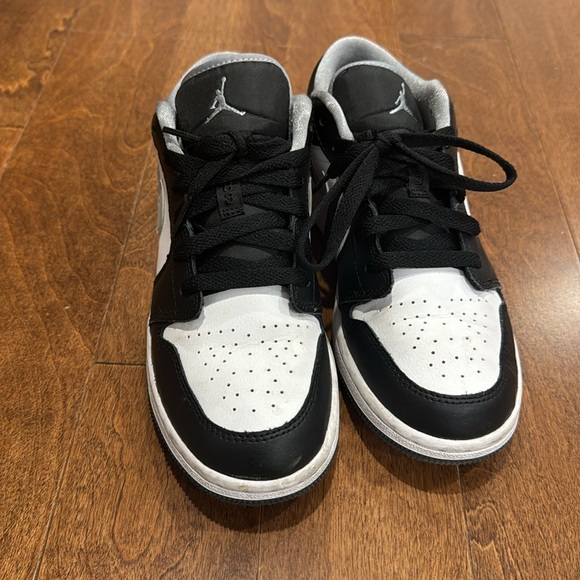 Nike Jordan sneakers - Picture 2 of 7